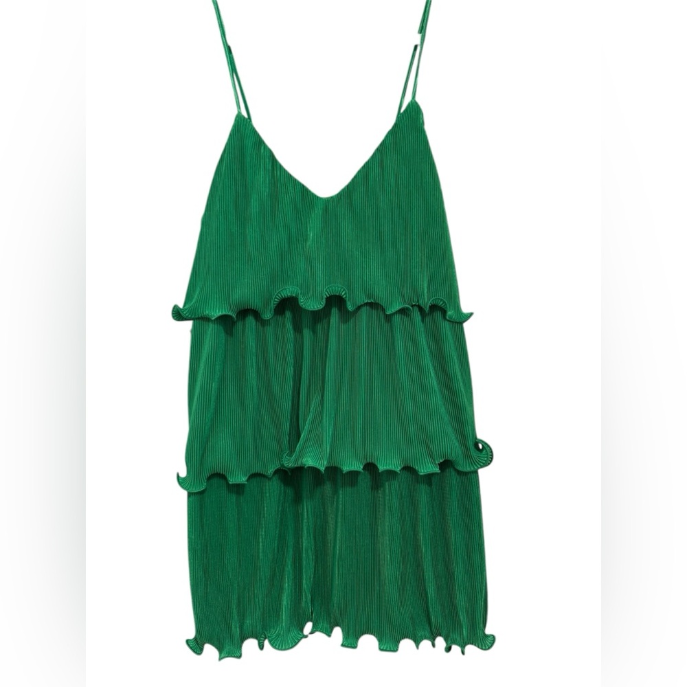 🆕 Green Pleated Strappy Mini Dress - M